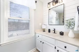 191 N Main St, East Granby, CT 06026 - Photo 37