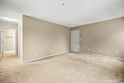 31 Oxford Court, Simsbury, CT 06070 - Photo 15