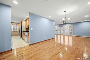 31 Oxford Ct, Simsbury, CT 06070 - Photo 5