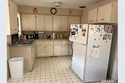 34 Mallory Street, Danbury, CT 06810 - Photo 19