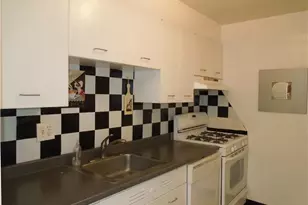 30 Woodland St, Hartford, CT 06105 - Photo 3