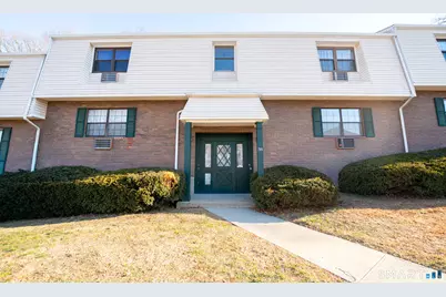 38 Enid Street #APT B, Bridgeport, CT 06606 - Photo 1