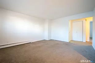 38 Enid St, Bridgeport, CT 06606 - Photo 9