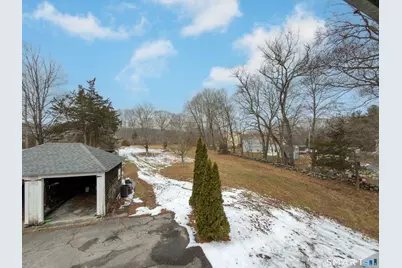 72 Roosevelt Avenue, Norwich, CT 06360 - Photo 17