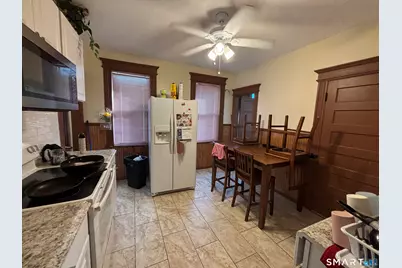 137 Poplar Street, Bridgeport, CT 06605 - Photo 5