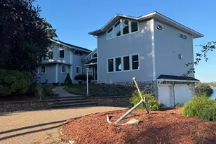 32 Bishops Bay Rd, East Lyme, CT 06357 - Photo 9