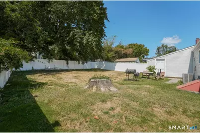 37 Quaker Road, Hamden, CT 06517 - Photo 17