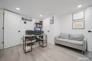 37 Quaker Rd, Hamden, CT 06517 - Photo 15