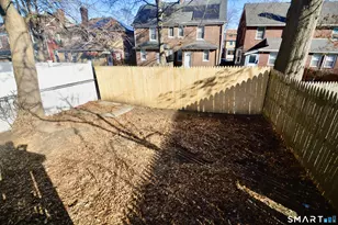 308 Willow St, Bridgeport, CT 06610 - Photo 15