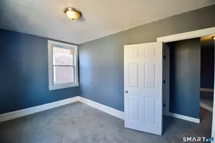 308 Willow St, Bridgeport, CT 06610 - Photo 9