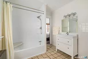 29 Chestnut St, West Haven, CT 06516 - Photo 25