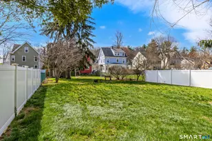 29 Chestnut St, West Haven, CT 06516 - Photo 33