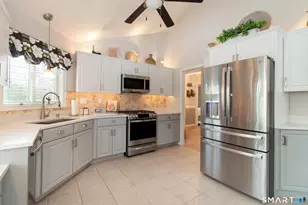 7 Meeting House Ln, Shelton, CT 06484 - Photo 5