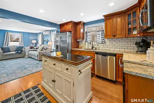 90 Plumb Ave, Meriden, CT 06450 - Photo 9