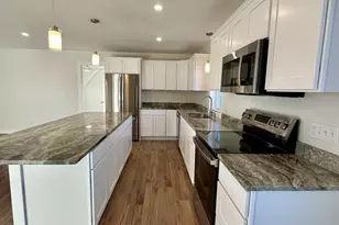 48 Cedar St, Branford, CT 06405 - Photo 15