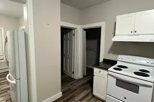 26 Monroe St, Norwich, CT 06360 - Photo 9