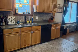 110 Oneco St, Norwich, CT 06360 - Photo 3