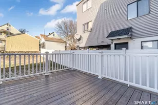 92 Lincoln Ave, Bridgeport, CT 06606 - Photo 23