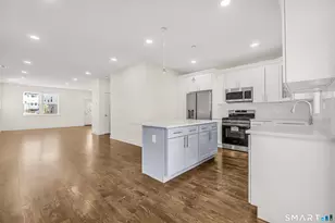 92 Lincoln Ave, Bridgeport, CT 06606 - Photo 9