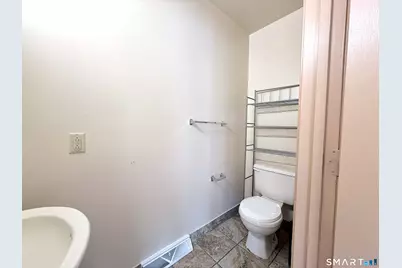 209 Hamilton Street, Bridgeport, CT 06608 - Photo 7