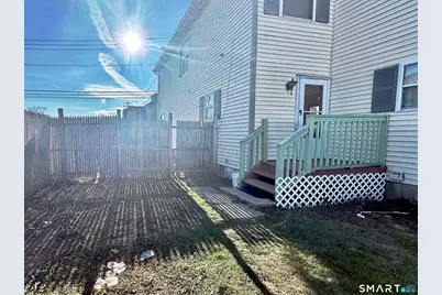 209 Hamilton Street, Bridgeport, CT 06608 - Photo 17