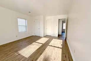 209 Hamilton St, Bridgeport, CT 06608 - Photo 11