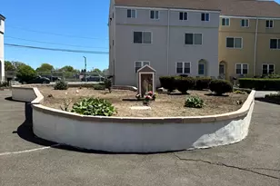 60 Gilmore St, Bridgeport, CT 06608 - Photo 13