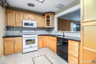 151 S Trail, Stratford, CT 06614 - Photo 9