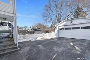 35 School St, Torrington, CT 06790 - Photo 15