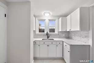 556 Dunbar Hill Rd, Hamden, CT 06514 - Photo 9