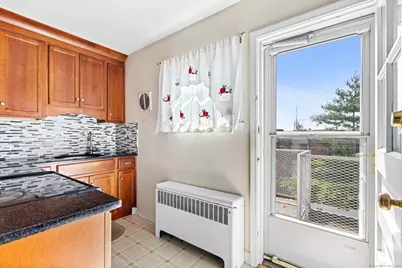 90 Strawberry Hill Avenue #3, Stamford, CT 06902 - Photo 3