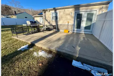 4 Hellstrom Road, East Haven, CT 06512 - Photo 7