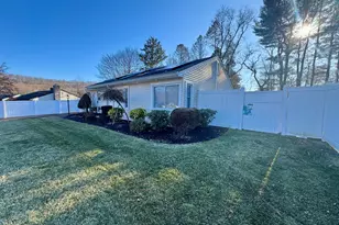 4 Hellstrom Rd, East Haven, CT 06512 - Photo 9