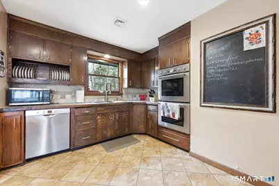 110 Butlertown Road, Waterford, CT 06385 - Photo 3