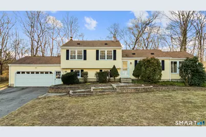 7 Coach Light Drive, Clinton, CT 06413 - Photo 3