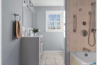 7 Coach Light Drive, Clinton, CT 06413 - Photo 9