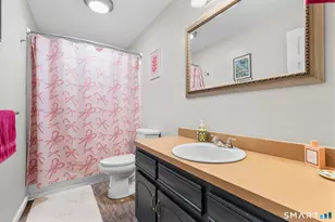 214 Monticello Dr, Branford, CT 06405 - Photo 21