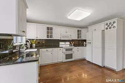 55 Timberwood Road #55, West Hartford, CT 06117 - Photo 17