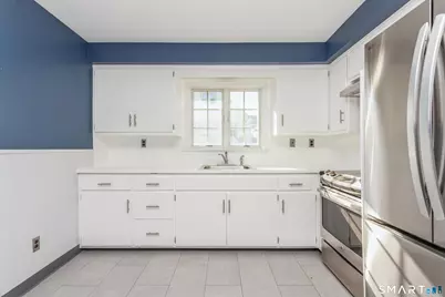 8 Reynolds Place, Greenwich, CT 06831 - Photo 7