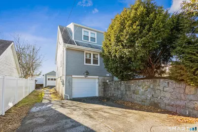 8 Reynolds Place, Greenwich, CT 06831 - Photo 15