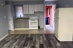 240 Oak St, Bridgeport, CT 06604 - Photo 5