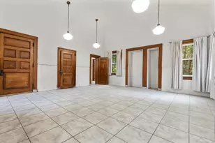 2 Wethersfield Ave, Hartford, CT 06114 - Photo 9