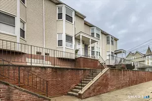 289 Broad St, Bridgeport, CT 06604 - Photo 3