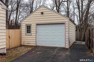 90 Goodwin Park Rd, Wethersfield, CT 06109 - Photo 19