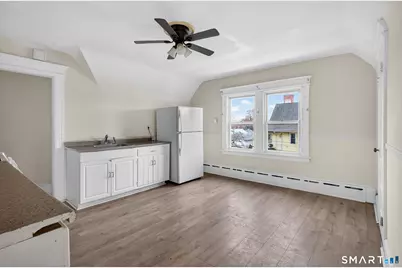 361 Ridgefield Avenue #3, Bridgeport, CT 06610 - Photo 5