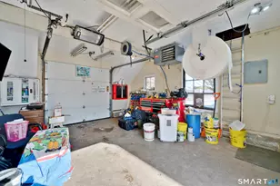 80 Cowles St, Hartford, CT 06114 - Photo 29