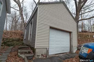 76 Laurel Hill Ave, Norwich, CT 06360 - Photo 9