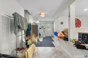 540 Lakeside Dr, Bridgeport, CT 06606 - Photo 21