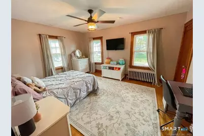 16 Meriden Avenue, Meriden, CT 06451 - Photo 15