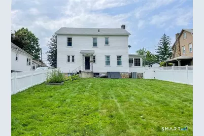 16 Meriden Avenue, Meriden, CT 06451 - Photo 23